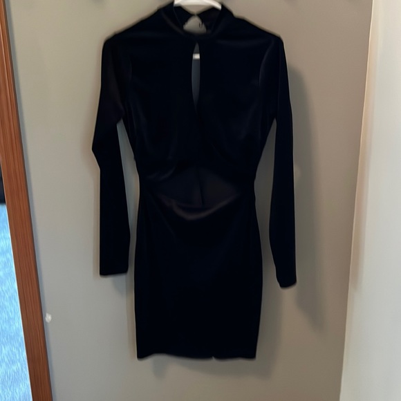 Velvet black dress - Picture 1 of 2